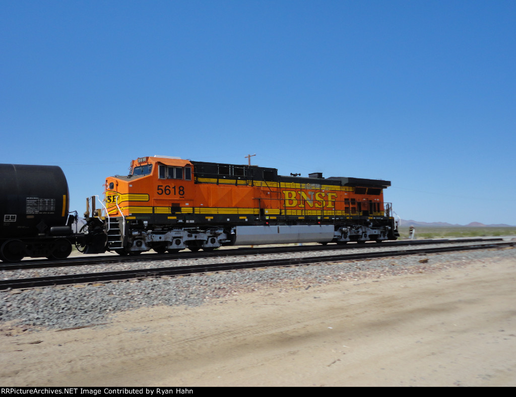 A BNSF AC4400 in the Mojave Desert